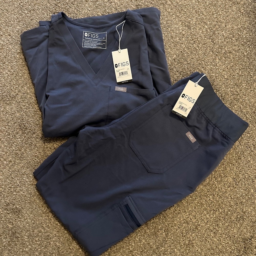 Figs scrubs.